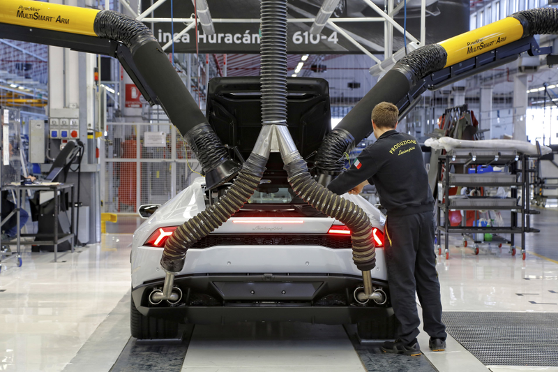 Illustration for article titled How Lamborghini Builds The Huracan